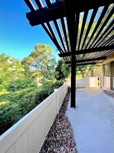 26133 Rainbow Glen Dr, Santa Clarita, CA 91321-1368