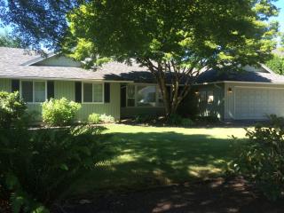 2106 90th St, Vancouver, WA 98665-9063