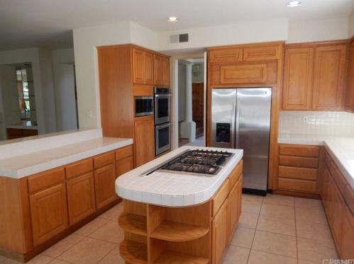 3788 Camino Codorniz, Calabasas CA  91302-3043 exterior