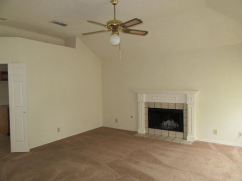 2218 Montclair St, Lancaster TX  75146-1254 exterior