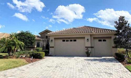 674 Tapatio Ln, Kissimmee, FL 34759-3690