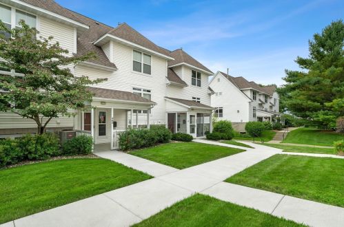 405 Colborne St, Saint Paul, MN 55102-3229