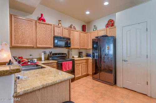 3281 Lakeside Vw Dr, Tucson AZ 85730-2736 exterior