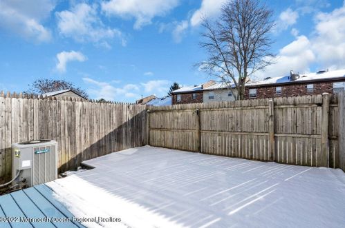 60 Greenwood Loop Rd, Bricktown NJ  08724-1254 exterior