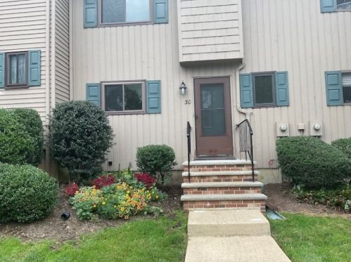 30 Chestnut Ct, High Bridge, NJ 08829-2423
