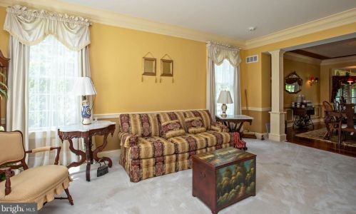 7 Mckinley Ave, Blenheim NJ  08012-5355 exterior