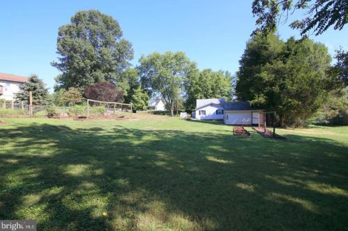 12328 Bristow Rd, Bristow, VA 20136-1634