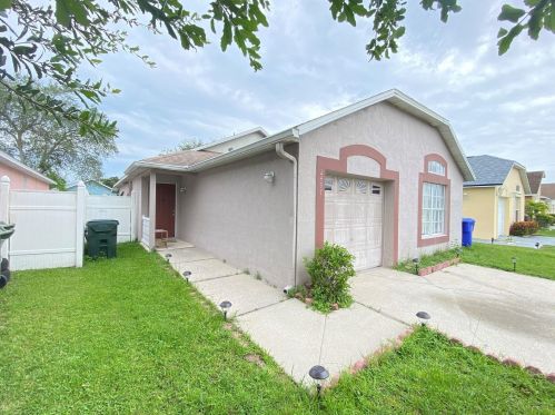 2497 Parsons Pond Cir, Kissimmee, FL 34743-4402