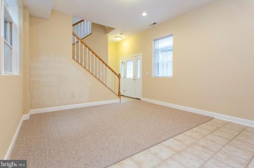 1029 Christian St, Philadelphia, PA