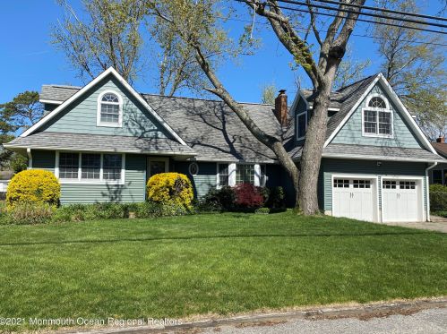 484 Aurora Dr, Bricktown, NJ 08723-5061