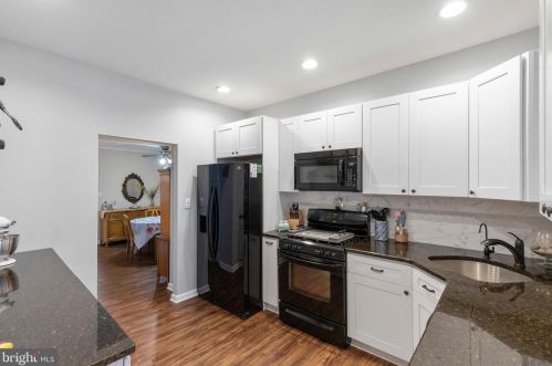 633 Division St, Gloucester NJ  08030-2335 exterior