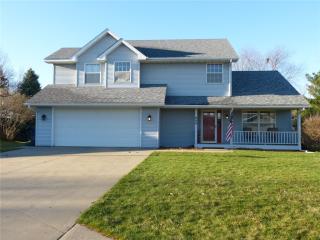 809 Independence St, Pella IA  50219-9640 exterior