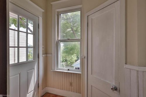 1814 Washington Blvd, Easton PA  18042-4633 exterior