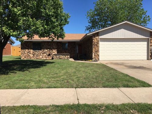 5409 Sir Brian Ave, Lawton, OK 73505-1482
