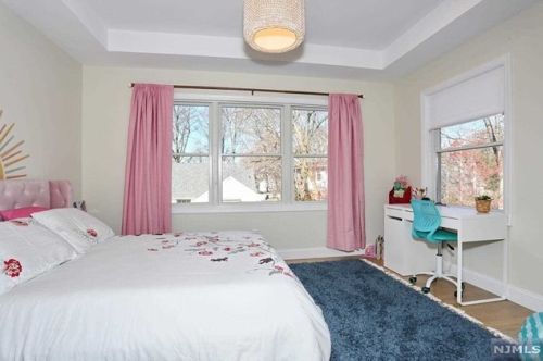 38 Radburn Rd, Ridgewood NJ  07452-3417 exterior