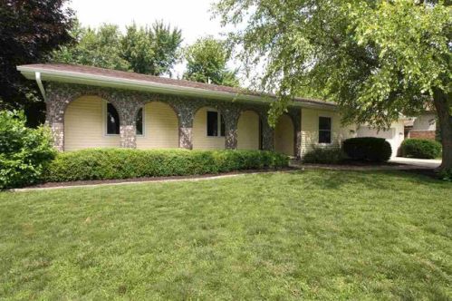 3616 Kingswood Pl, Waterloo, IA 50701-4527