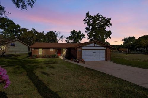 25237 Glen Eagles St, Mount Plymouth, FL 32776-8910