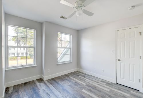 2116 Short Grass Ct, Mount Pleasant SC  29466-8161 exterior