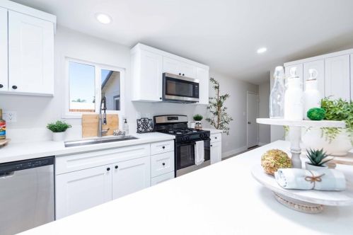 33347 Harvest Way, Wildomar CA 92595-9118 exterior