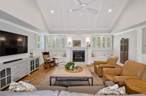 5461 Las Lomas St, Long Beach CA  90815-4138 exterior