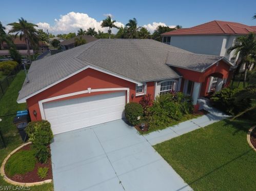 2017 17th Pl, Cape Coral, FL 33909-4738