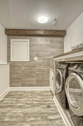 10083 Northcote Ct, Dyer IN  46373-9503 exterior