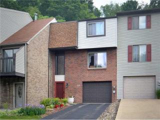 228 Timber Dr, Trafford, PA 15085-1216