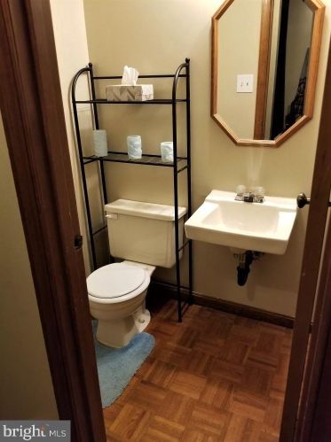 331 Melling Ave, Boothwyn PA 19061-4137 exterior