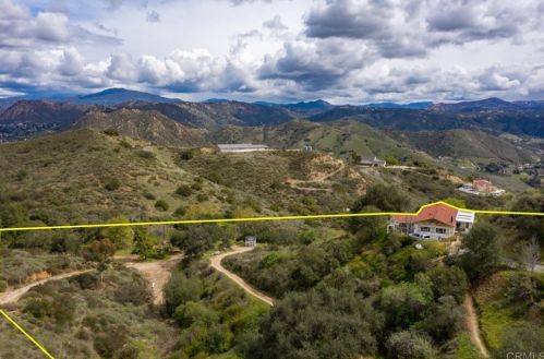 890 Park Pl, El Cajon CA  92021-4300 exterior