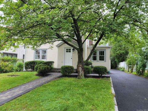 459 Lexington Ave, White Plains, NY 10606-2507