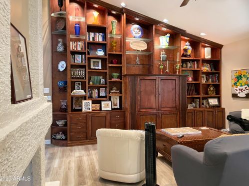 10556 Bella Vis Dr, Scottsdale AZ 85258-5761 exterior