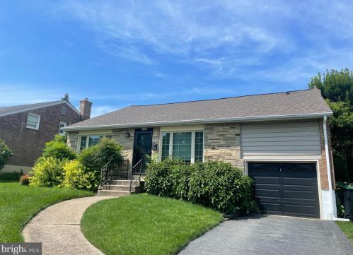 2204 Bradmoor Rd, Wilmington, DE 19803-3019