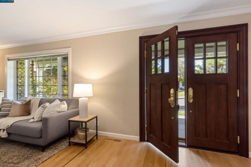 300 Camaritas Way, Danville CA  94526-5439 exterior