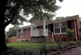 3513 Camelot Dr, Lexington KY  40517-1408 exterior