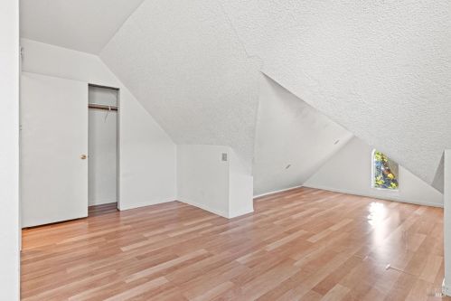 120 Thomas St, Ukiah CA  95482-5822 exterior