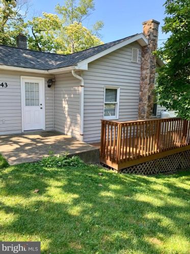 43 Willow Ter, Navy Sup Dpt, PA 17050-1802