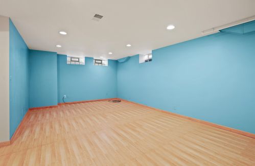 529 77 St, Milwaukee WI 53219-3742 exterior