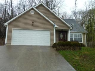 3230 Kingsmore Dr, Knoxville, TN 37921-1450
