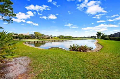 15648 Whitney Ln, Naples, FL 34110-7612