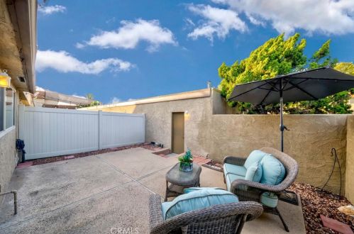 5180 Dover Dr, Buena Park CA  90623-2313 exterior