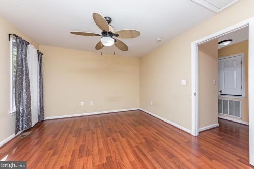 302 Land Or Dr, Ruther Glen VA  22546-1241 exterior