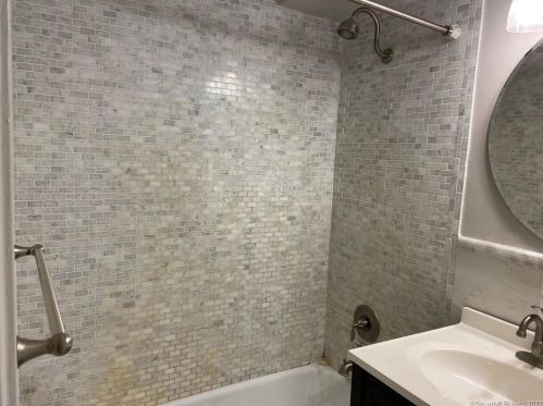91 Strawberry Hill Ave, Stamford CT  06902-2762 exterior