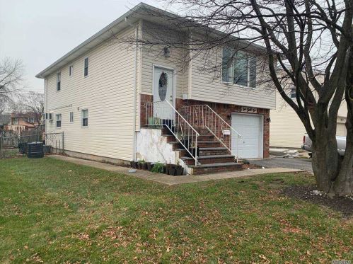 132 Alleghany Ave, North Lindenhurst, NY 11757-4128