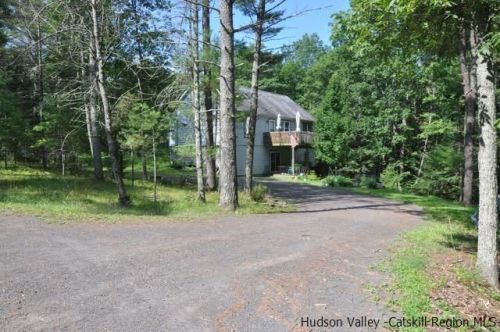 787 Dug Hill Rd, Hurley, NY 12443-6108