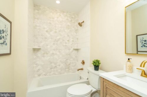 1250 Columbia Ave, Philadelphia PA 19125-2602 exterior