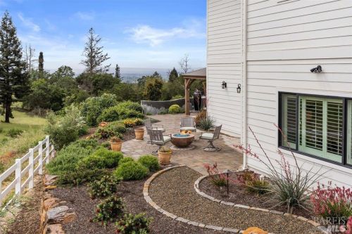 3736 Woodbourne Pl, Santa Rosa CA  95403-0941 exterior