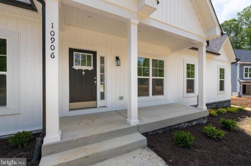 10906 Thiel Ct, Spotsylvania VA  22551-8034 exterior