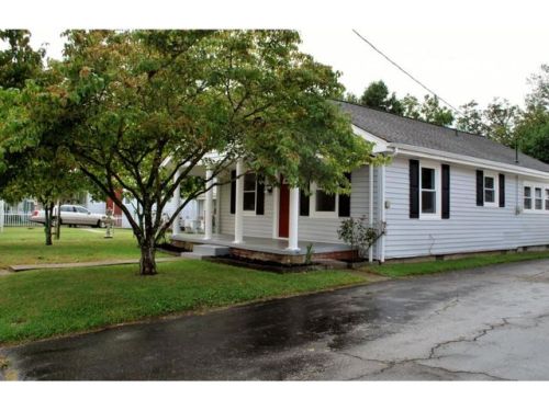 2141 Stadium Dr, Kingsport, TN 37664-2646