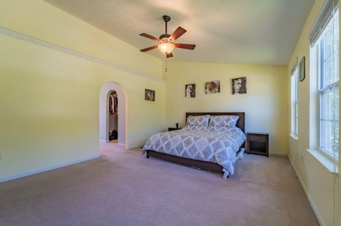 126 Tartan Rd, Gibsonia PA  15044-9416 exterior