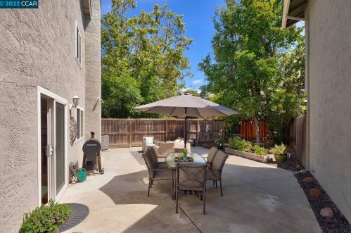 2167 Alexander Way, Pleasanton CA  94588-8313 exterior